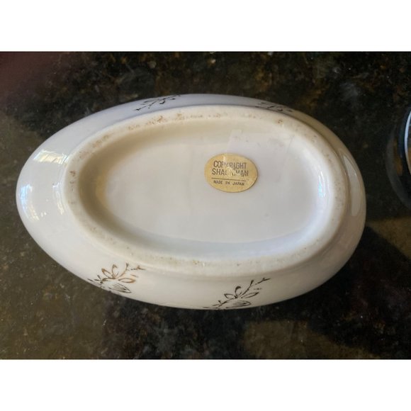 Shackman Floral, Gold Trimmed Porcelain Egg Shaped Trinket Box, Japan - Picture 6 of 6